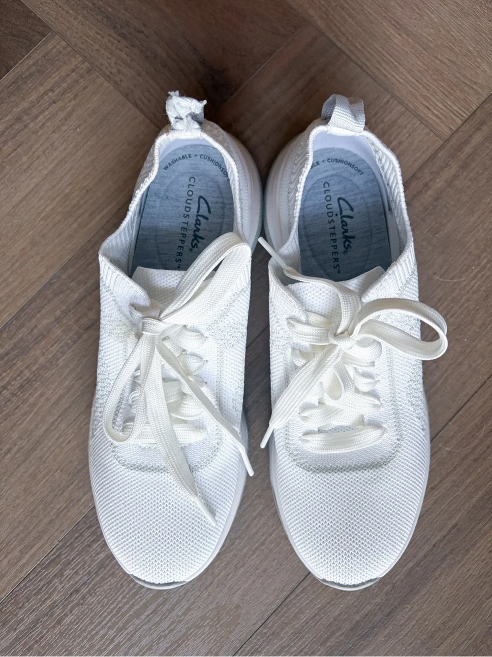 Clarks White Grey Circuit Cloudsteppers Knit Lace Tie Sneakers size 7 No Box
